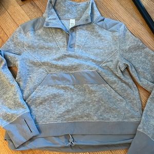 Ivviva lululemon gray fleece funnel neck scuba